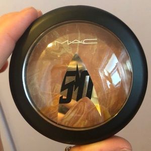 MAC strange new worlds powder